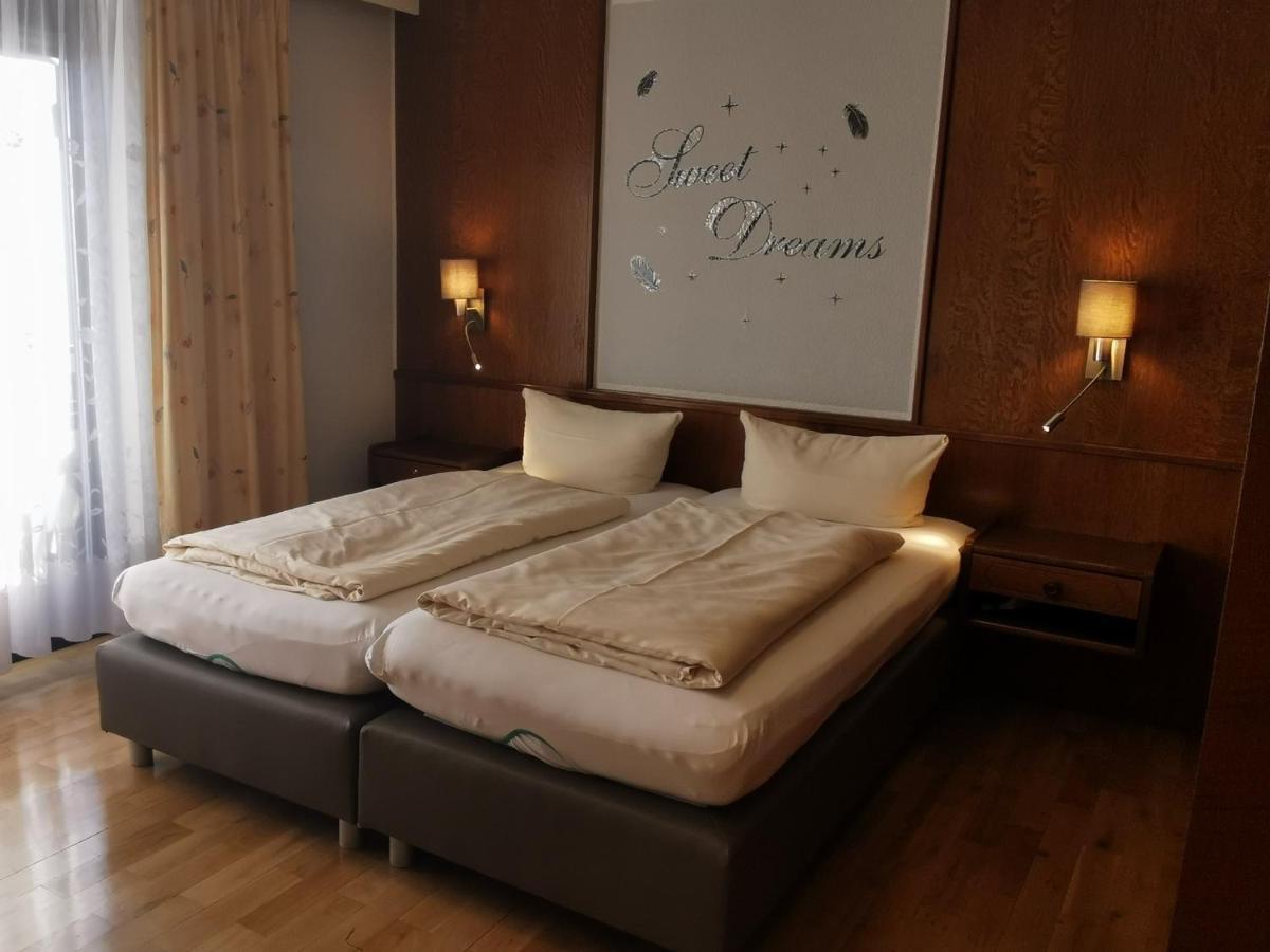 Hotel Landgasthof Zum Schildhauer Halfing Екстериор снимка